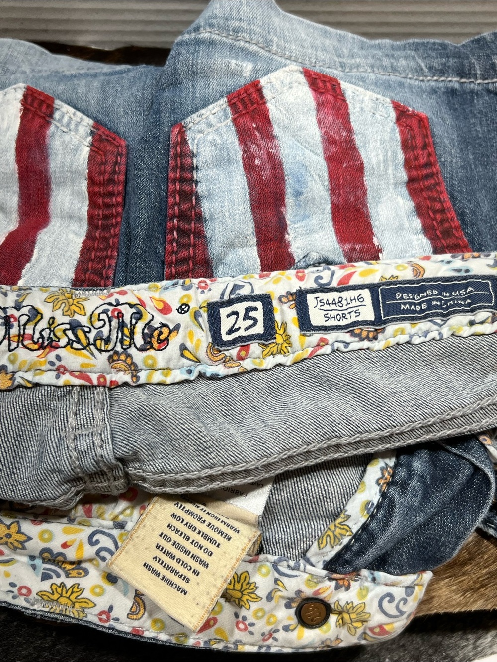 Miss Me Fun Patriotic Red & Blue American Flag Painted Denim Shorts JS4481H6- 25 - Picture 15 of 16